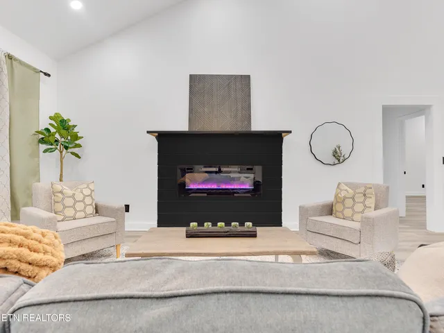 $450,000 | 1395 Willow Creek Lane, Sevierville, TN 37876