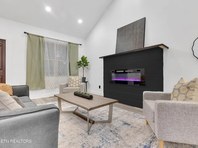 $450,000 | 1395 Willow Creek Lane, Sevierville, TN 37876