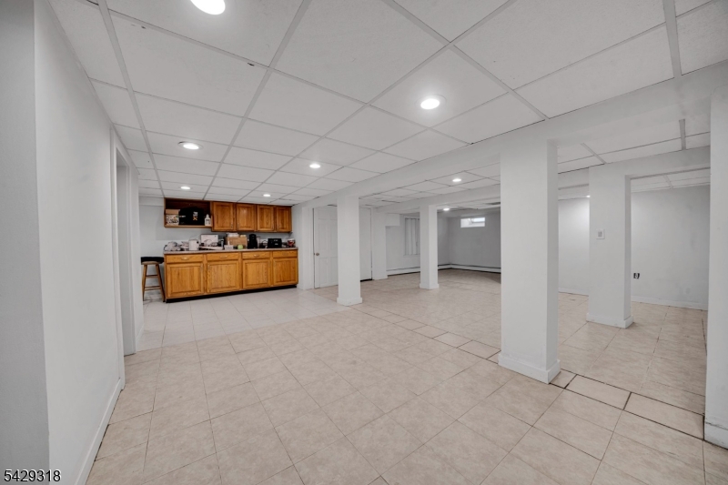 1008 Coolidge Road Elizabeth, NJ 07208 - Photo 31 of 41