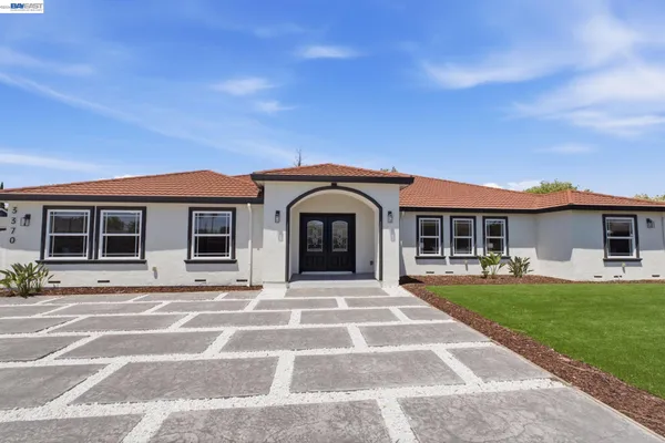 $1,799,800 | 3370 Gardella Plaza, Livermore, CA 94551