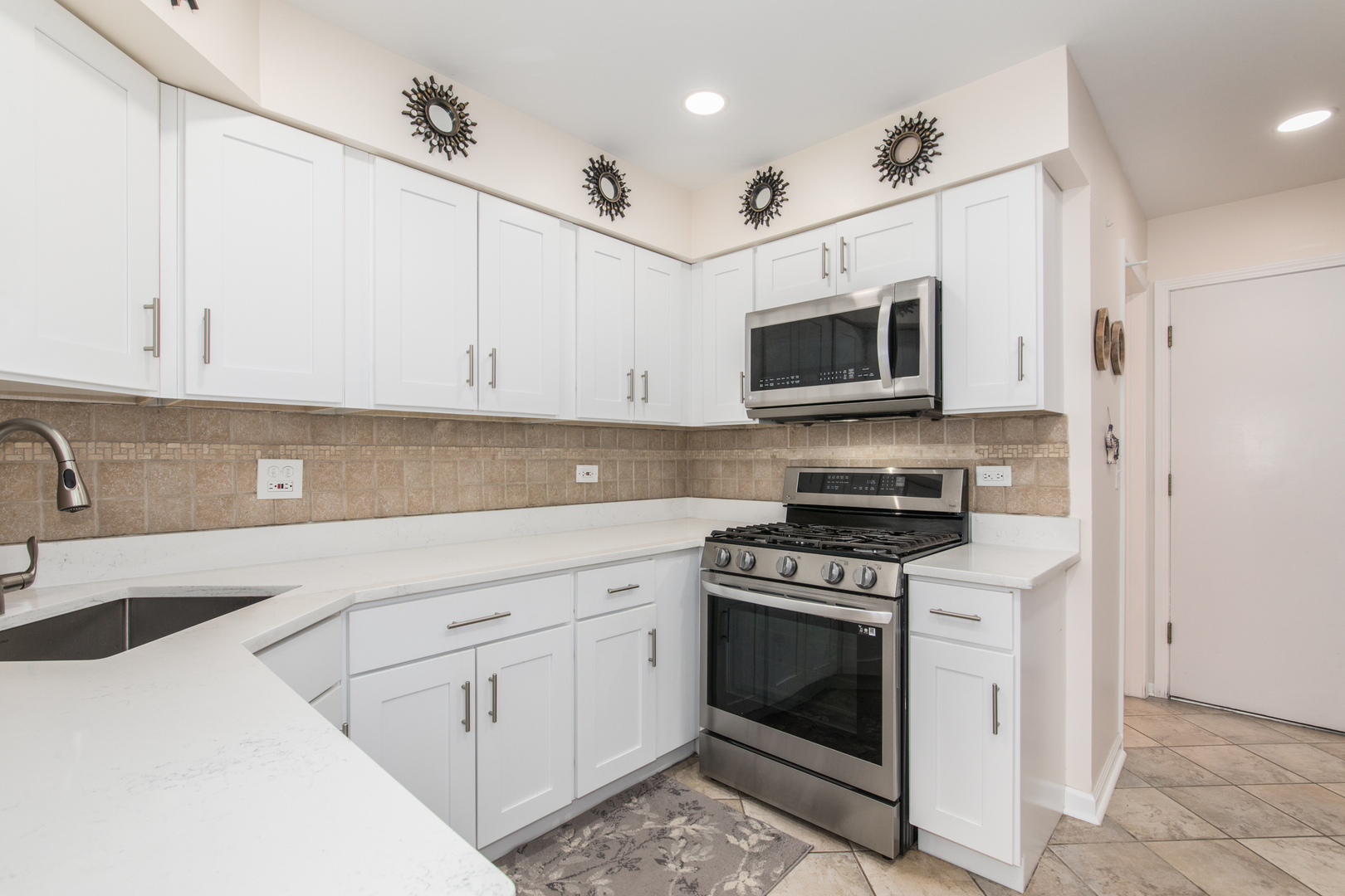 204 Cold Spring Palatine, IL 60067 - Photo 8 of 30