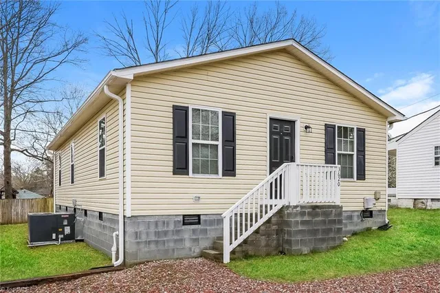 $1,455 | 3620 Martin Avenue, Greensboro, NC 27405