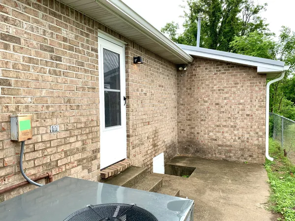 $925 | 211 Lexington Drive, Unit B, Clarksville, TN 37042