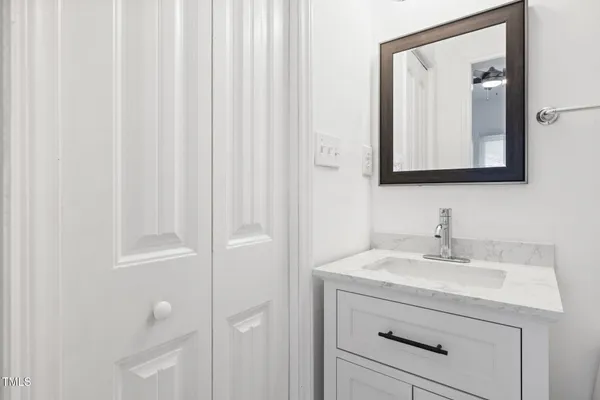 $2,250 | 110 North Tarboro Street, Raleigh, NC 27610