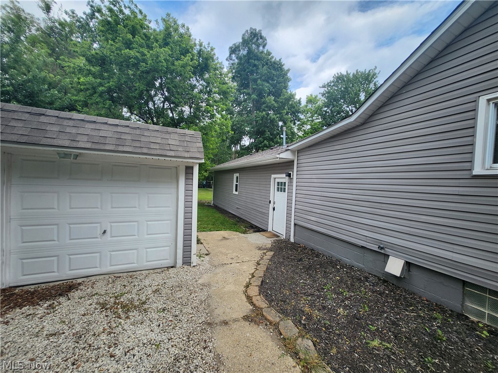 19520 Drake Road Strongsville, OH 44149 - Photo 2 of 23 Gallery Image 2