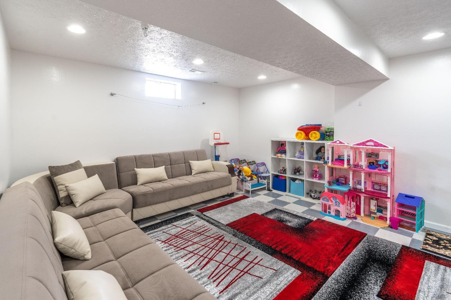 6038 Kay Court Riverside, OH 45424 - Photo 41 of 50 Gallery Image 41