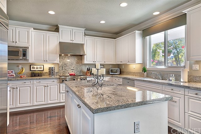 27023 Timberline Terrace Valencia, CA 91381 - Photo 18 of 48