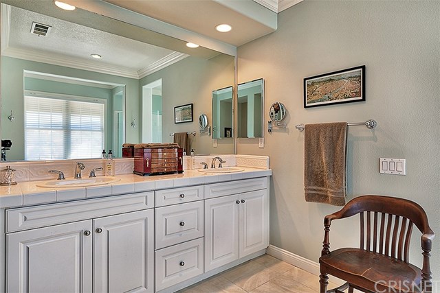 27023 Timberline Terrace Valencia, CA 91381 - Photo 39 of 48