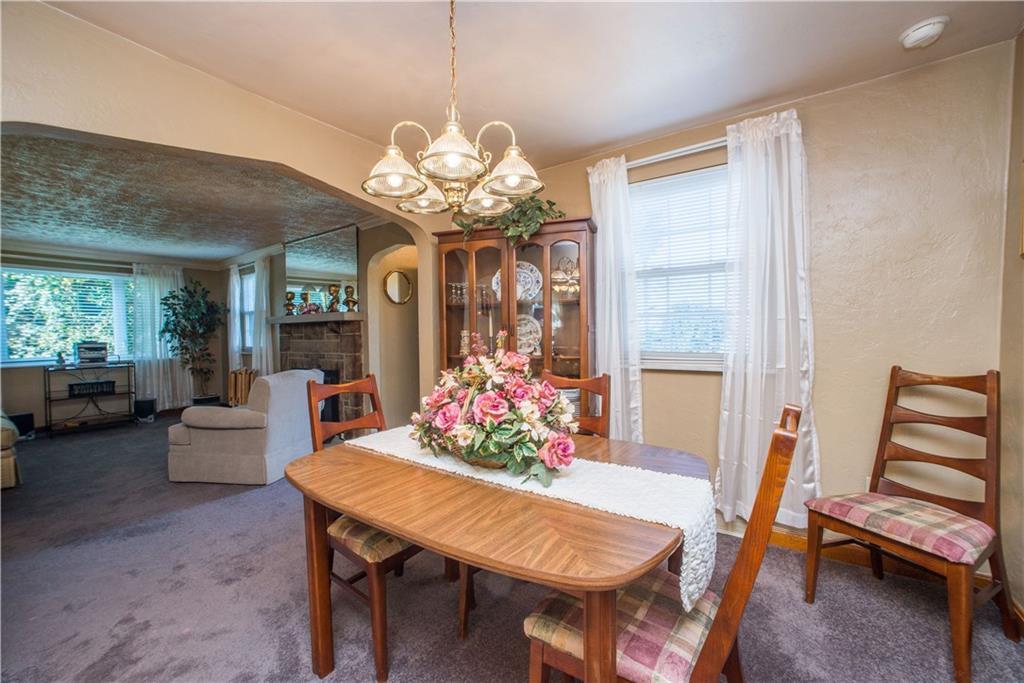 740 Agnew Road Pittsburgh, PA 15227 - Photo 8 of 25 Dinning room.