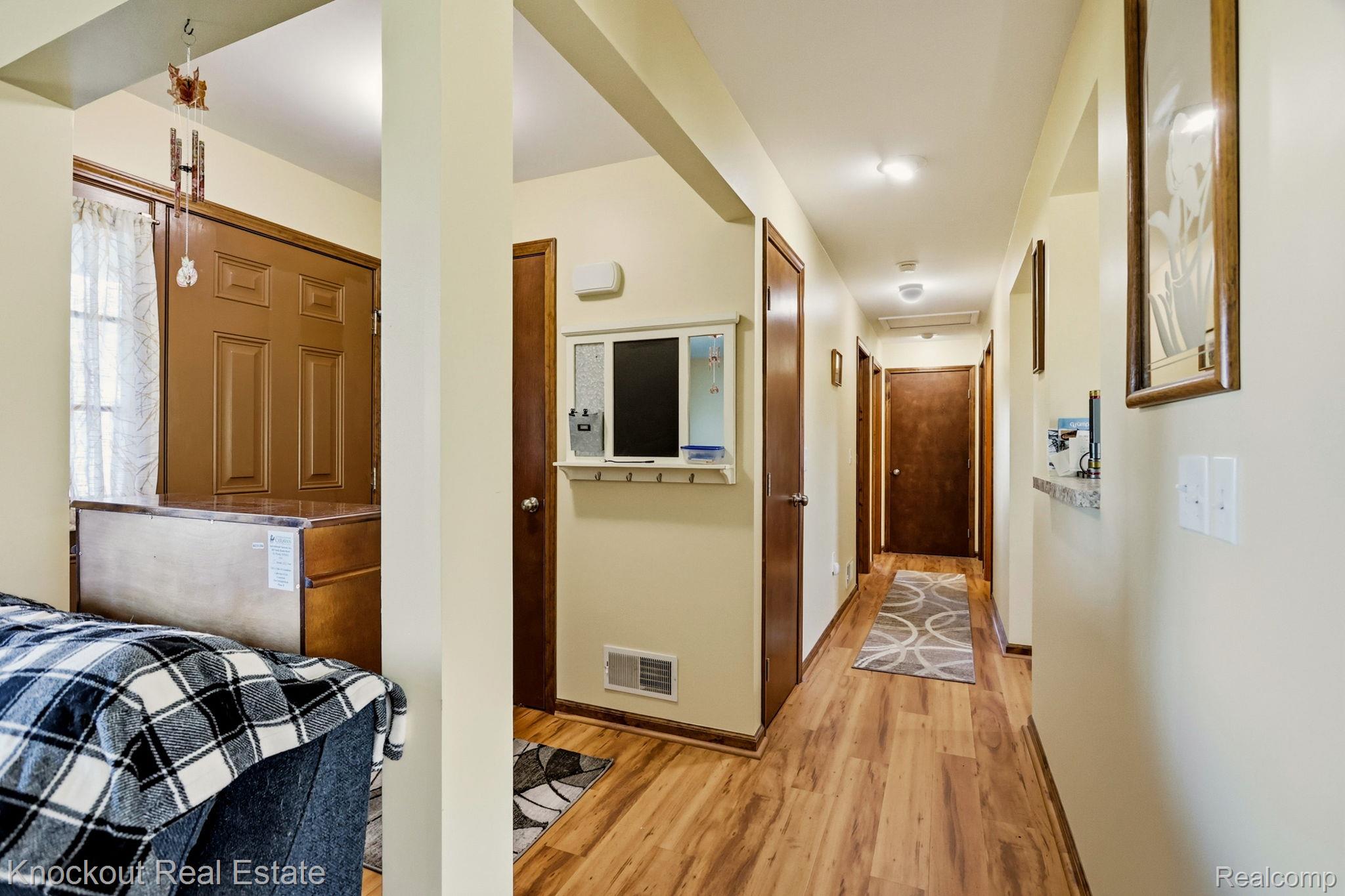 5727 Mackinaw Road Saginaw, MI 48604 - Photo 30 of 60 30-web-or-mls-5727 Mackinaw Rd Saginaw-30.jpg