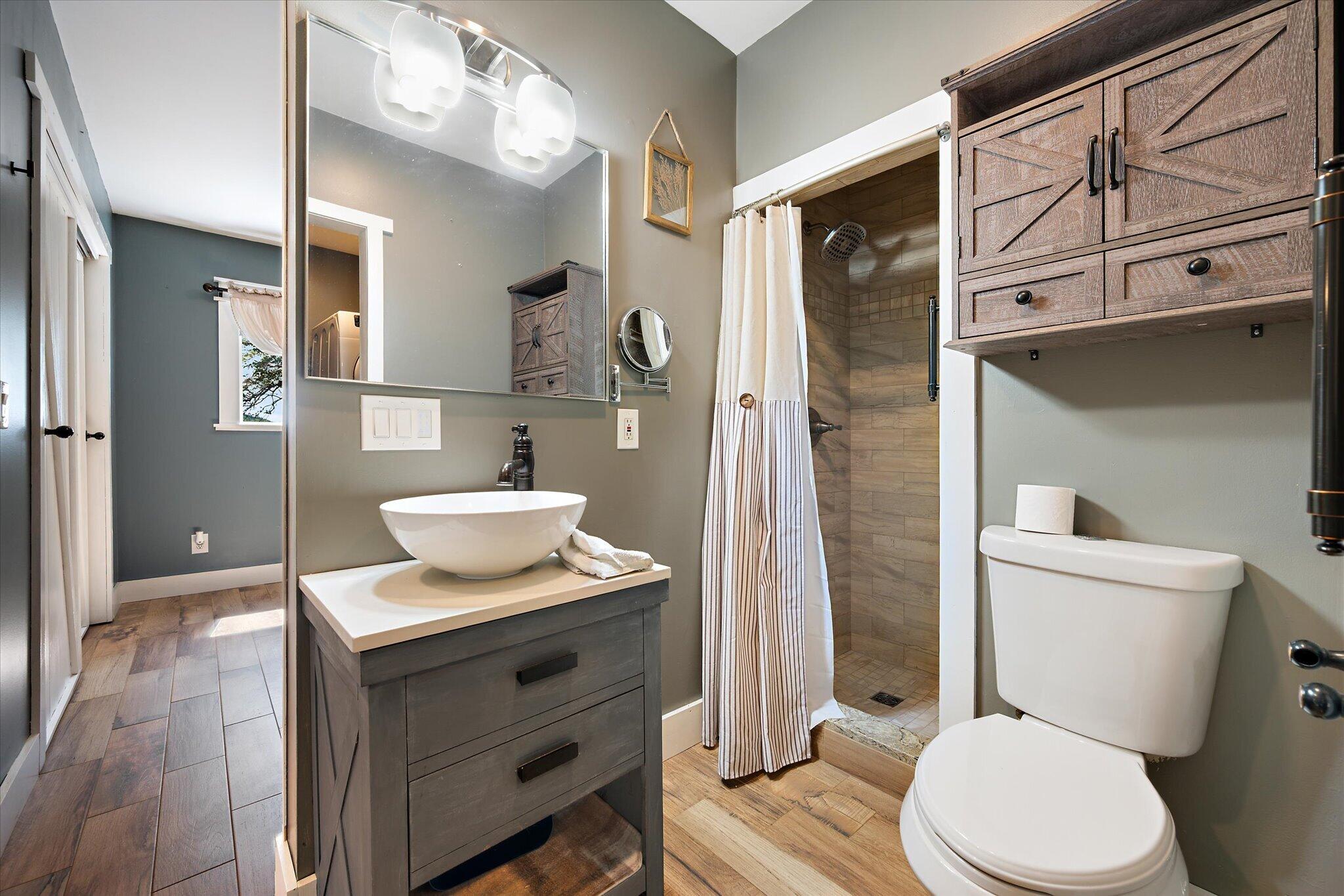 207 River Road Maxfield, ME 04453 - Photo 19 of 37 19-Bathroom