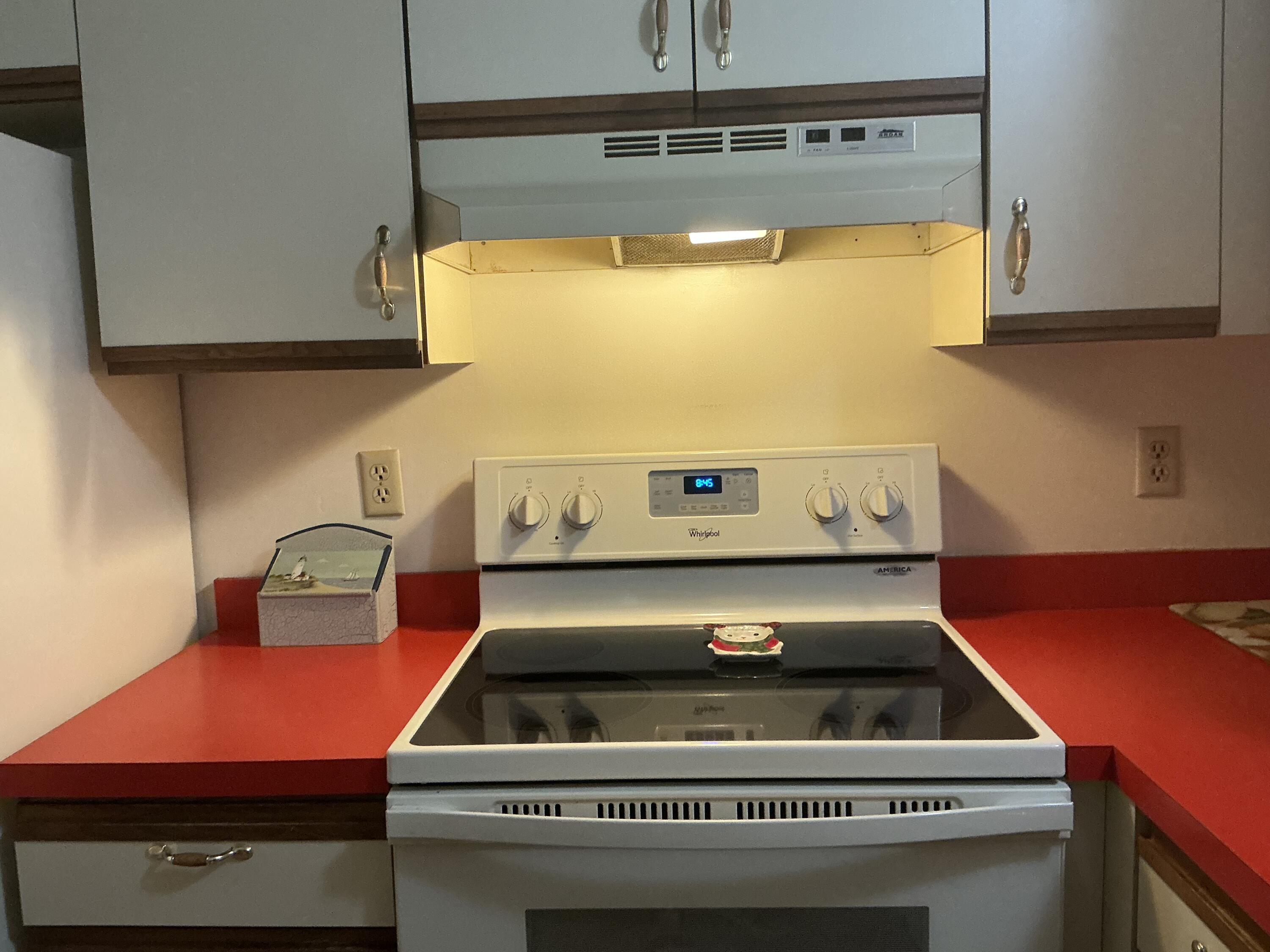 775 West Main Street, Unit 1 Hyannis, MA 02601 - Photo 10 of 24 IMG_1536