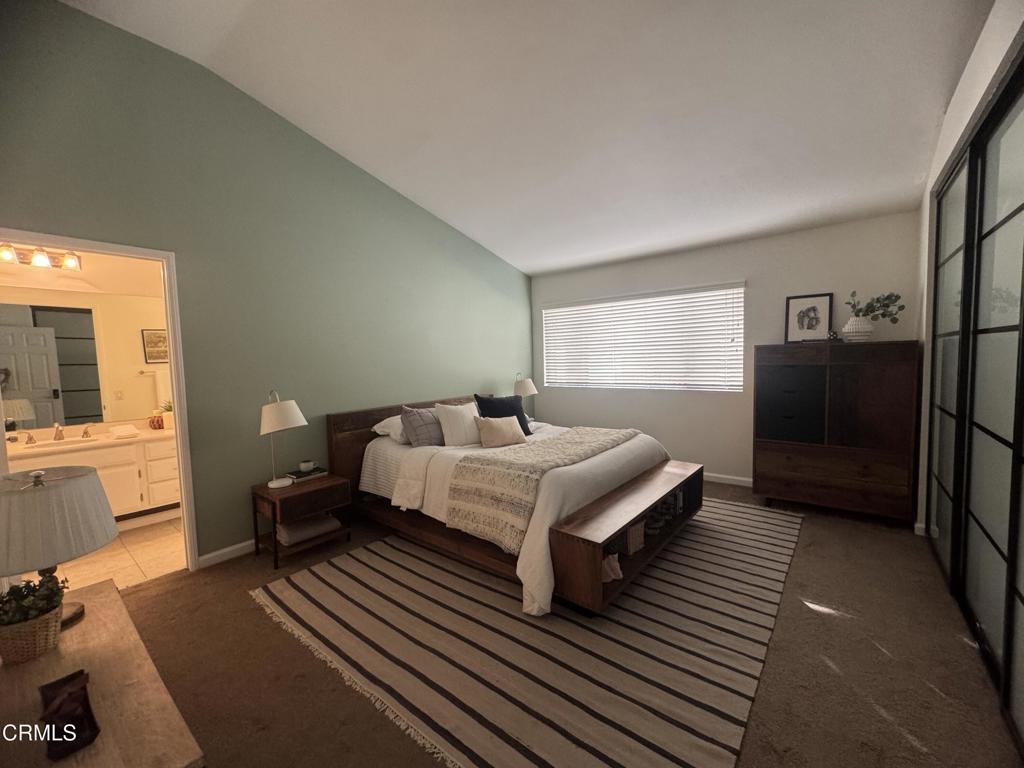 394 South Los Robles Avenue, Unit 2 Pasadena, CA 91101 - Photo 9 of 17 IMG_7049