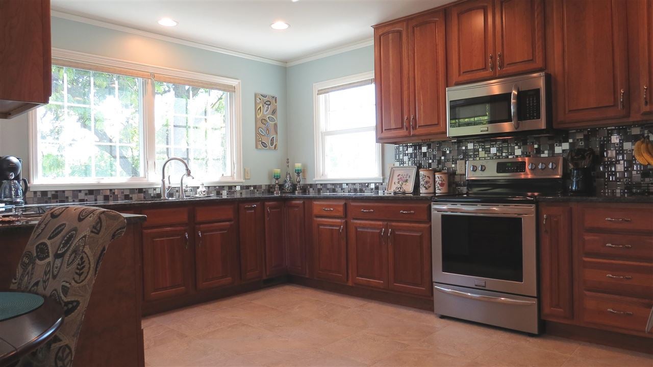 3875 Pro Road Northeast Solon, IA 52333 - Photo 9 of 32 Gallery Image 9