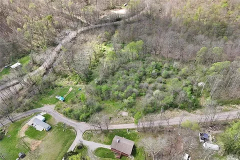 $285,000 | 100 1st Street, Confluence, PA 15424