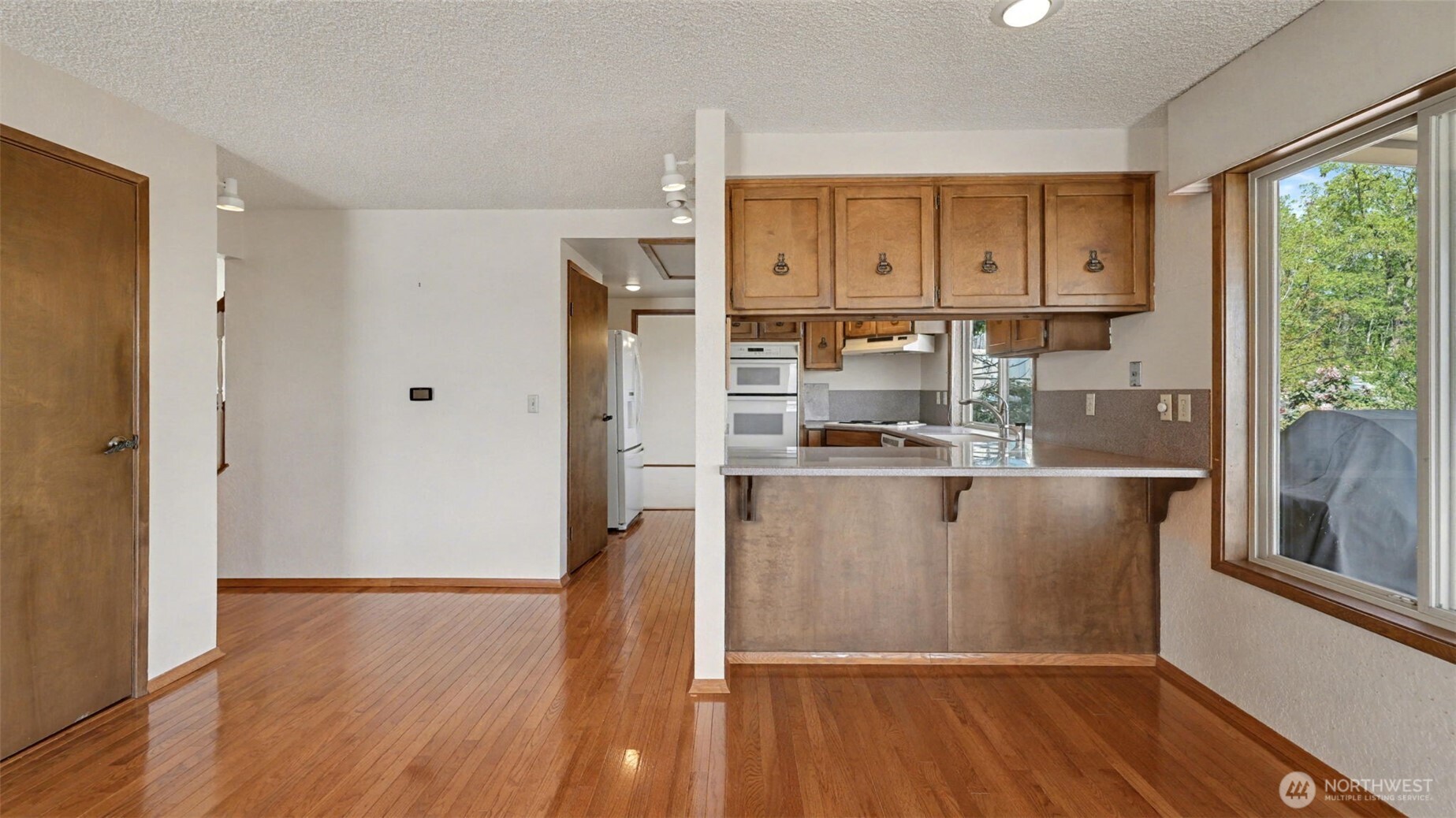 8208 South 124th Street Seattle, WA 98178 - Photo 15 of 39