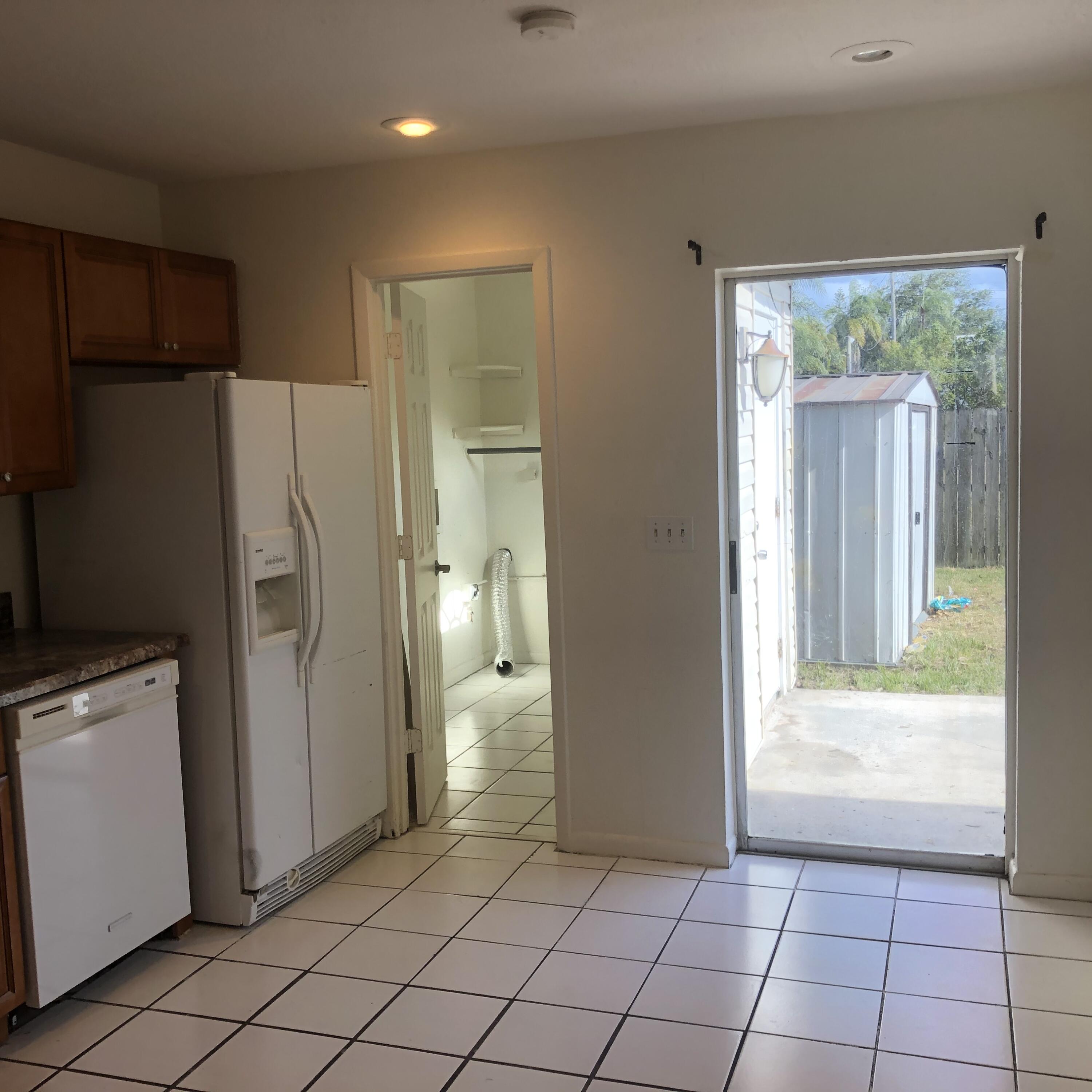 4518 Southeast Salvatori Road Stuart, FL 34997 - Photo 17 of 19 IMG_1523