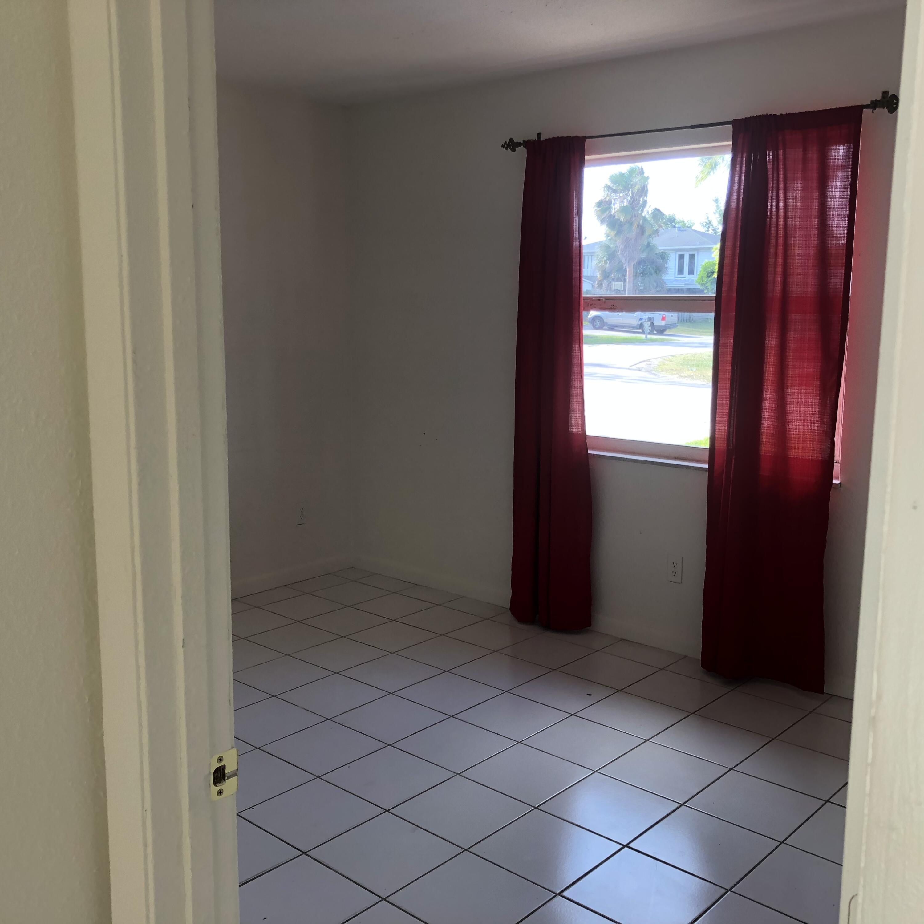 4518 Southeast Salvatori Road Stuart, FL 34997 - Photo 8 of 19 IMG_1510