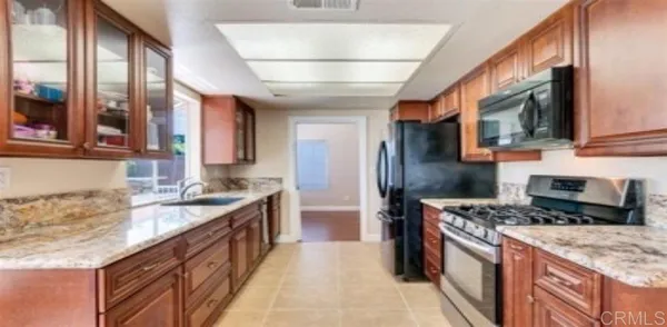 $4,195 | 338 Holiday Way, Oceanside, CA 92057