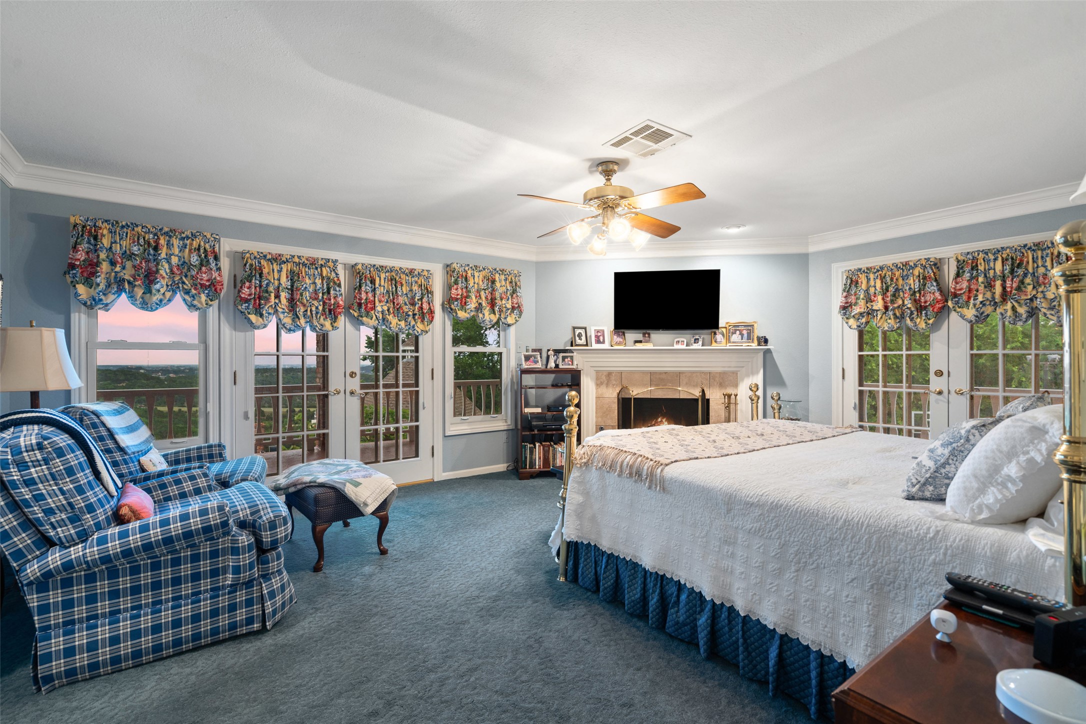 12 Hedge Lane Austin, TX 78746 - Photo 12 of 30