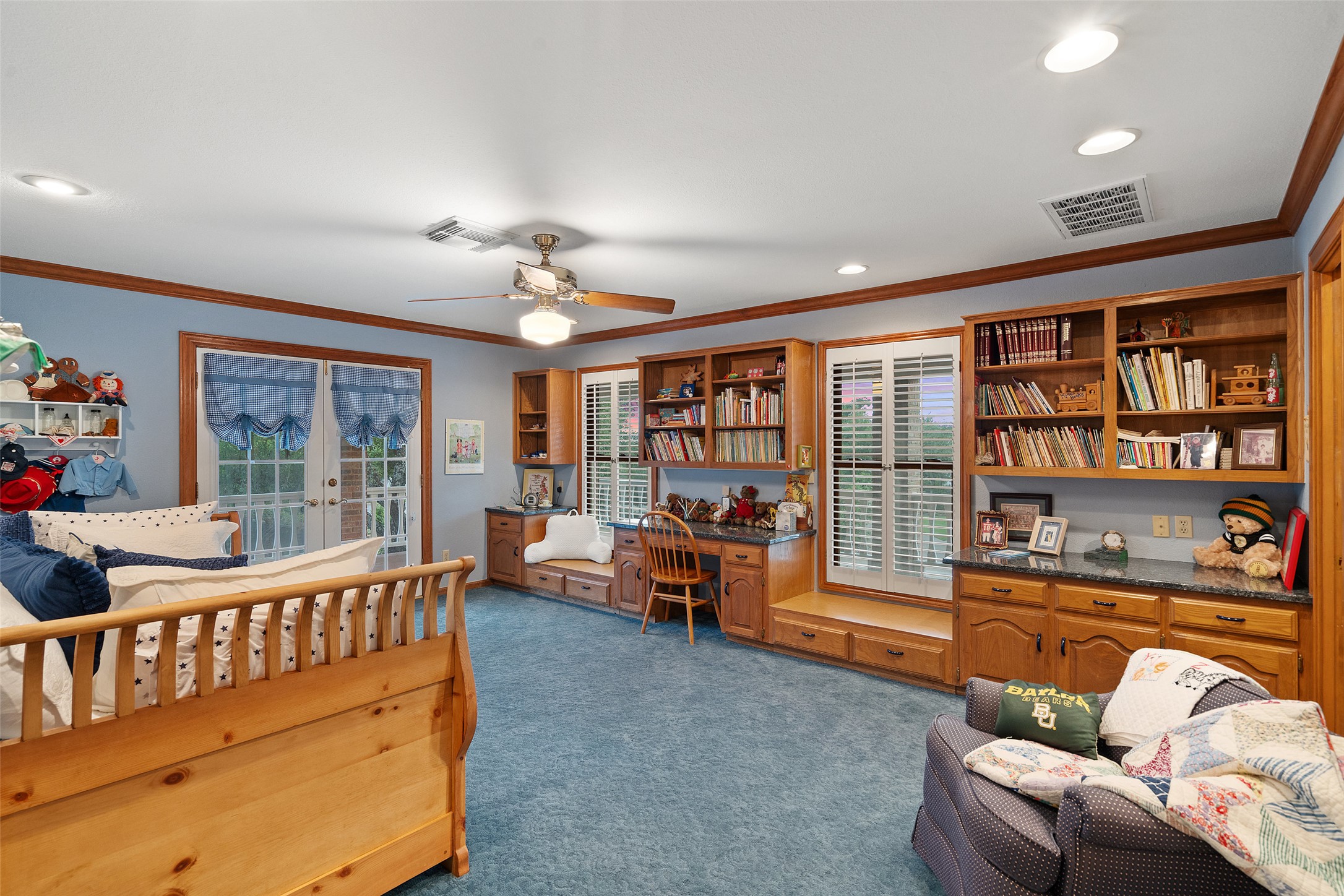 12 Hedge Lane Austin, TX 78746 - Photo 15 of 30