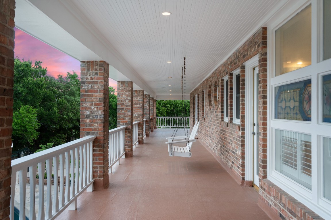 12 Hedge Lane Austin, TX 78746 - Photo 23 of 30 a view of a porch