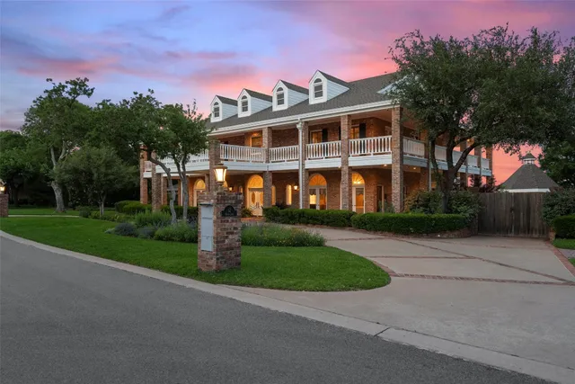 $4,750,000 | 12 Hedge Lane, Austin, TX 78746