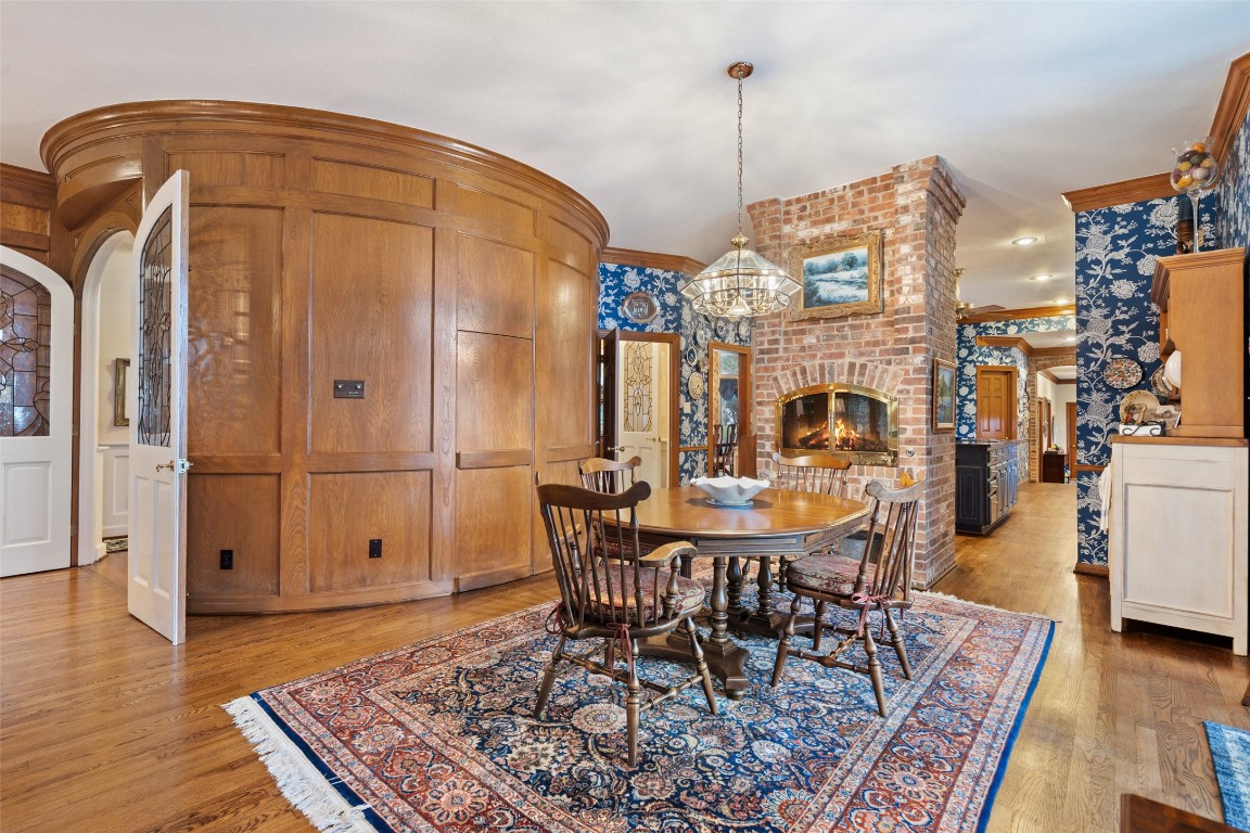 12 Hedge Lane Austin, TX 78746 - Photo 8 of 30 a dining room with furniture and wooden floor