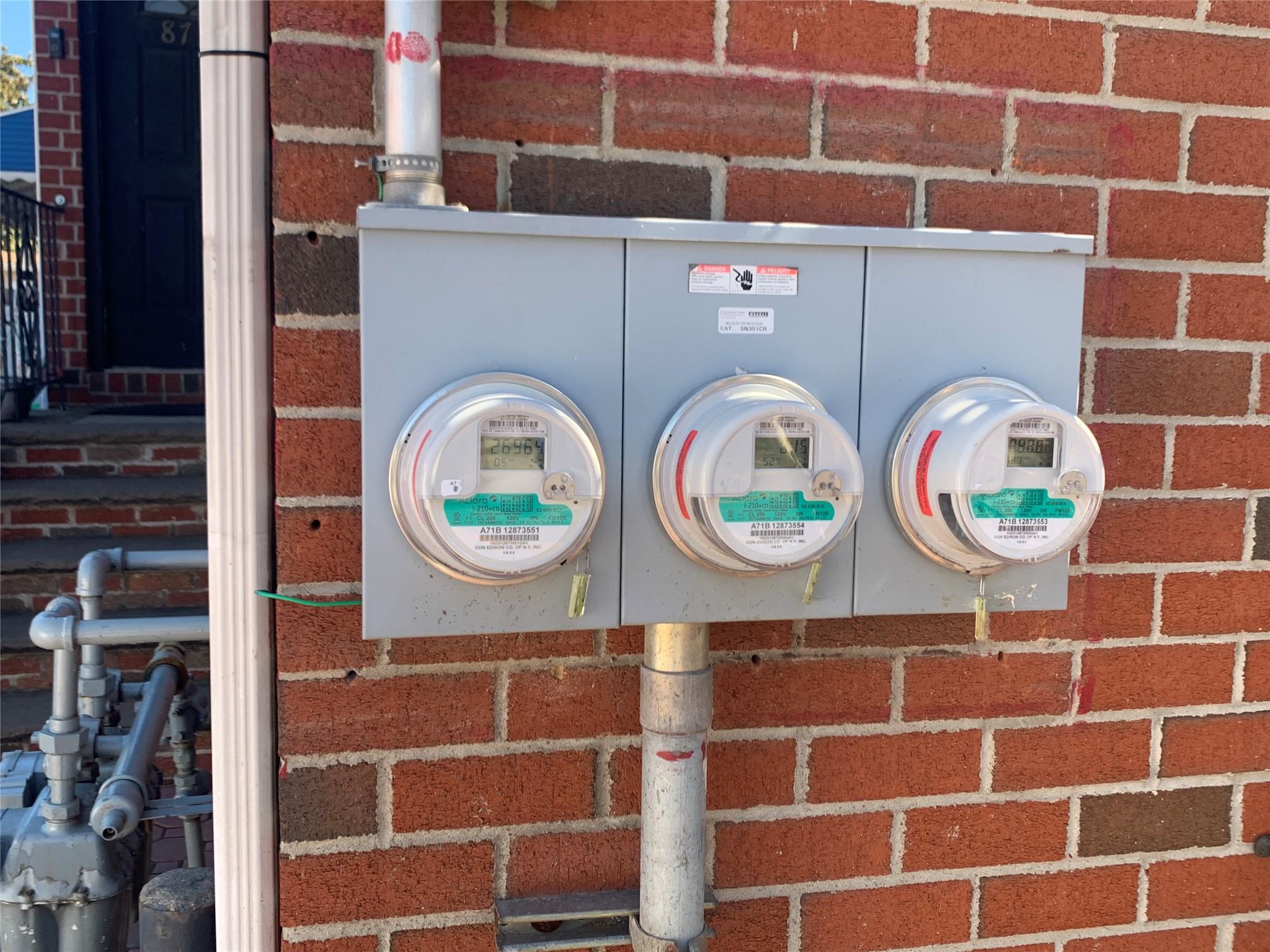 87-33 Commonwealth Boulevard Queens, NY 11426 - Photo 2 of 28 a bathroom with a toilet and a sink
