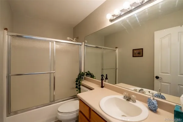 $749,000 | 905 North Pawnee Street, Strasburg, CO 80136