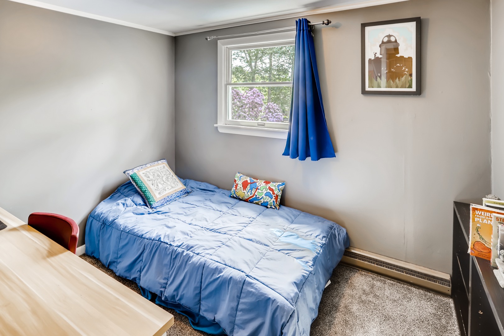 377 State Road West Tisbury, MA 02568 - Photo 21 of 36 a bedroom with bed and a window