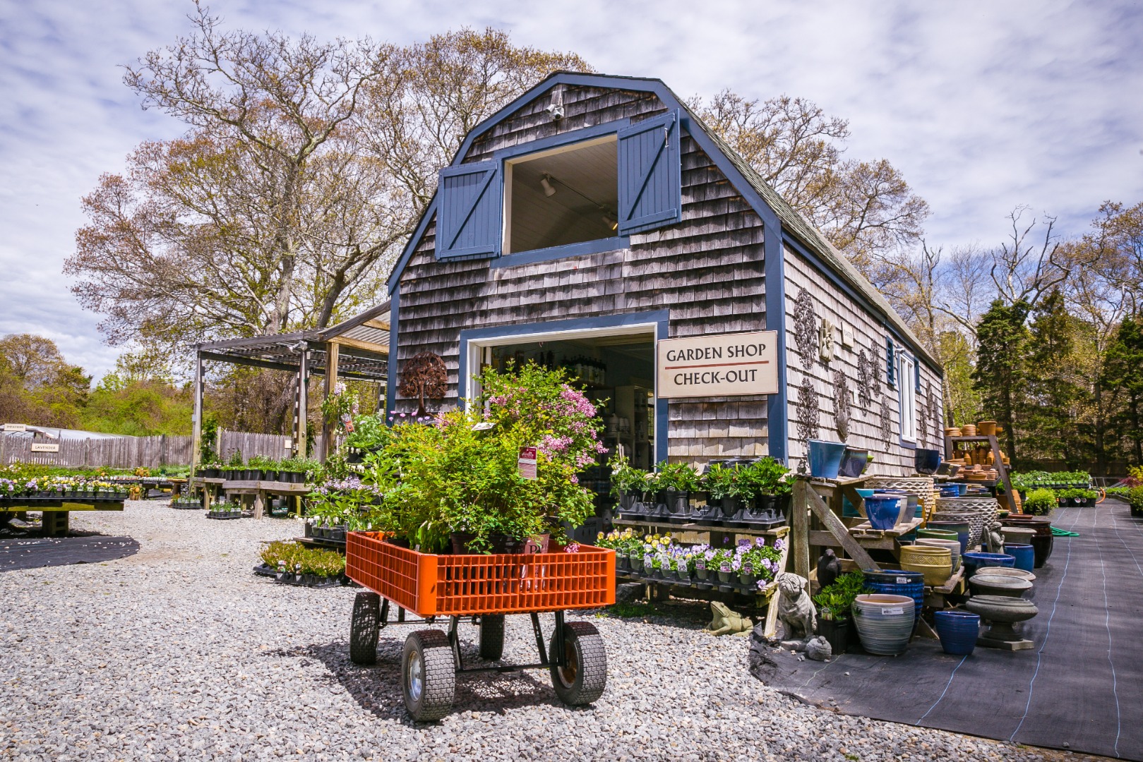 377 State Road West Tisbury, MA 02568 - Photo 28 of 36 a backyard of a house with outdoor seating