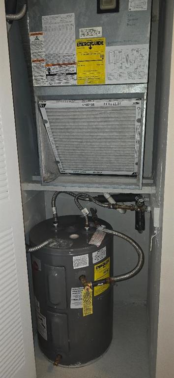 301 Palm Way, Unit 107 Pembroke Pines, FL 33025 - Photo 20 of 36 a close view of appliances