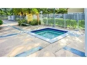 $1,975 | 301 Palm Way, Unit 107, Pembroke Pines, FL 33025