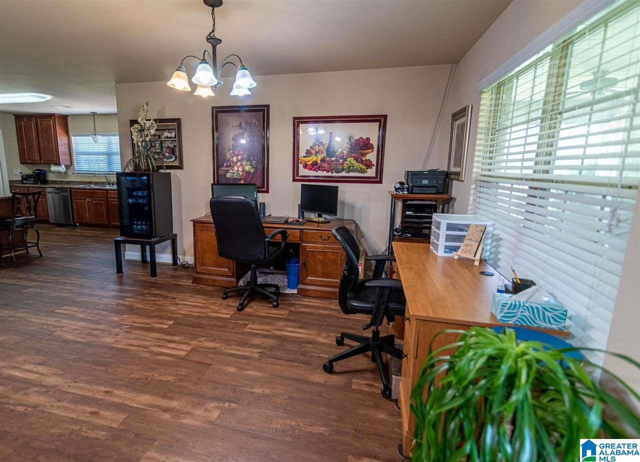302 Tanglewood Circle Alabaster, AL 35007 - Photo 11 of 29