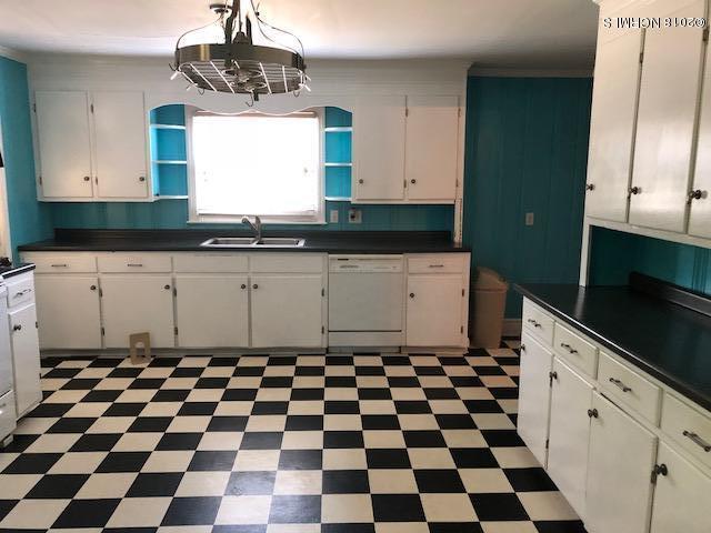 125 East Ridge Street Rose Hill, NC 28458 - Photo 11 of 22 11
