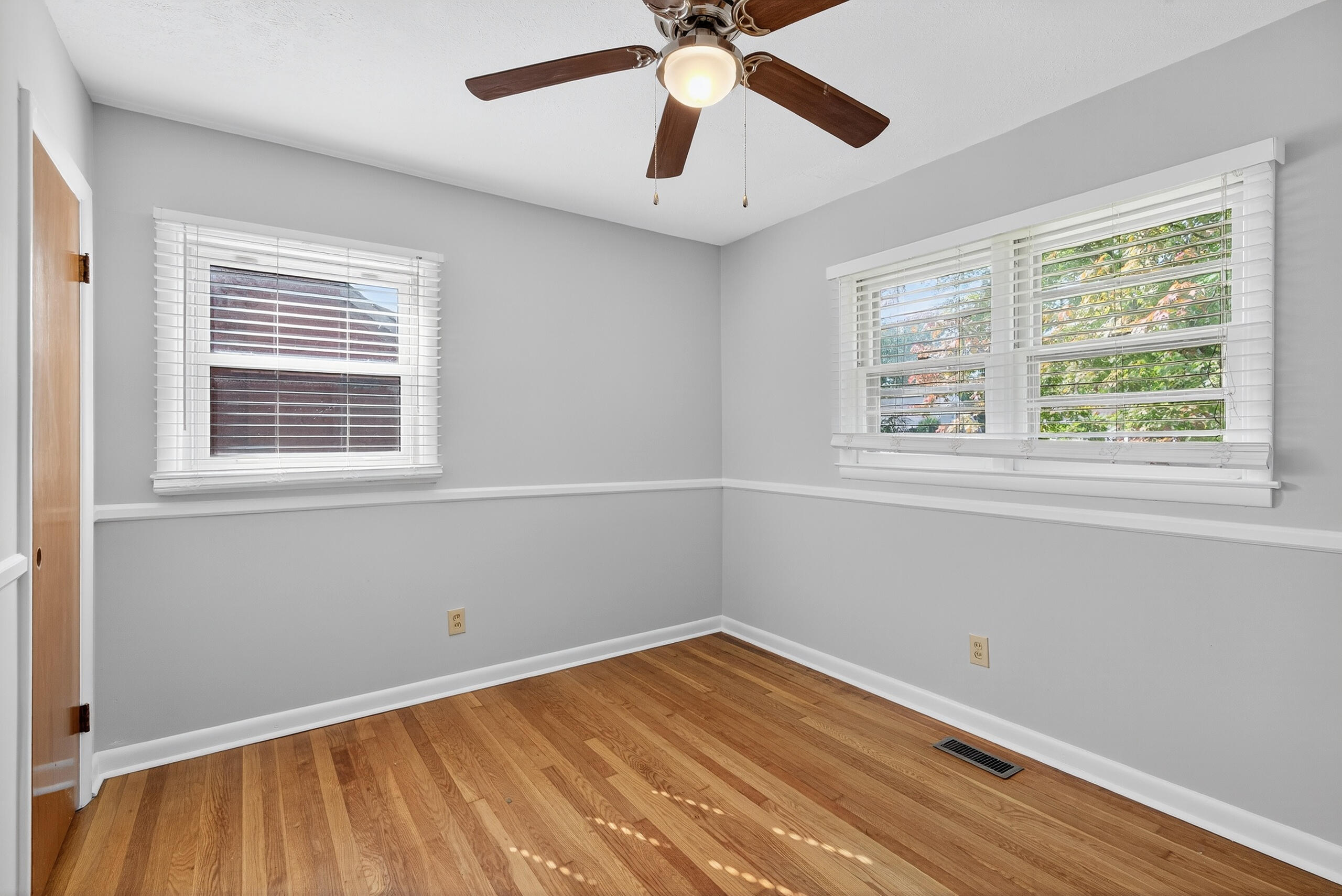 965 Fredericksburg Road Lexington, KY 40504 - Photo 12 of 29 965fredericksburg13