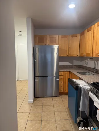 $3,000 | 15 Greenwich Avenue, Unit 9, Stamford, CT 06902
