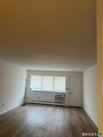 $3,000 | 15 Greenwich Avenue, Unit 9, Stamford, CT 06902