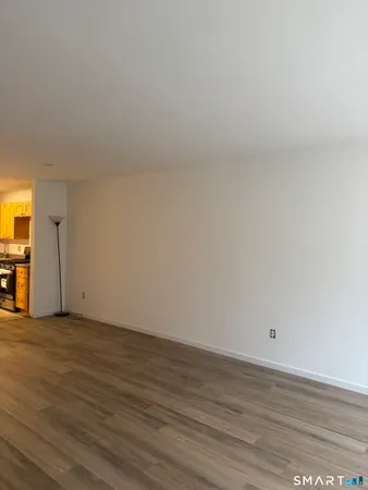 $3,000 | 15 Greenwich Avenue, Unit 9, Stamford, CT 06902