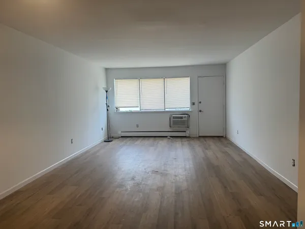 $3,000 | 15 Greenwich Avenue, Unit 9, Stamford, CT 06902