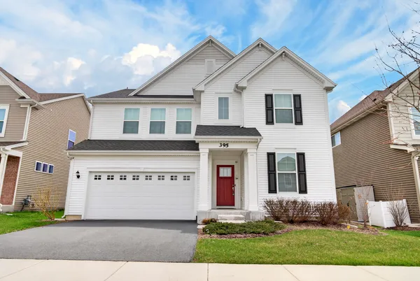 $4,500 | 395 South Pointe Avenue, South Elgin, IL 60177