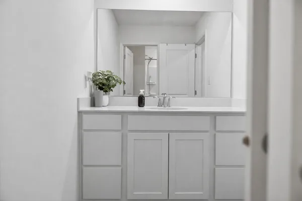 $4,500 | 395 South Pointe Avenue, South Elgin, IL 60177