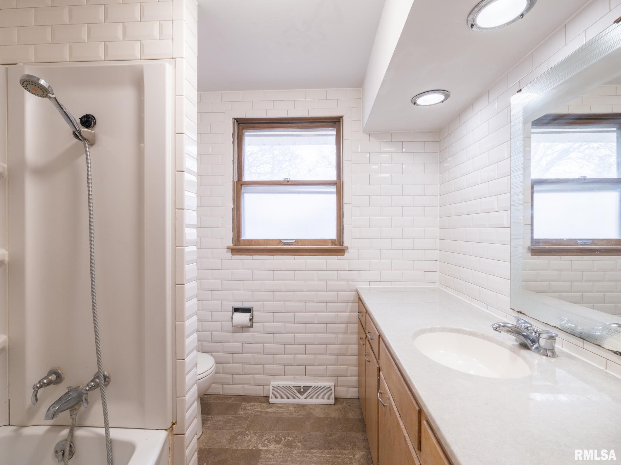 112 Caroline Street Morton, IL 61550 - Photo 21 of 51