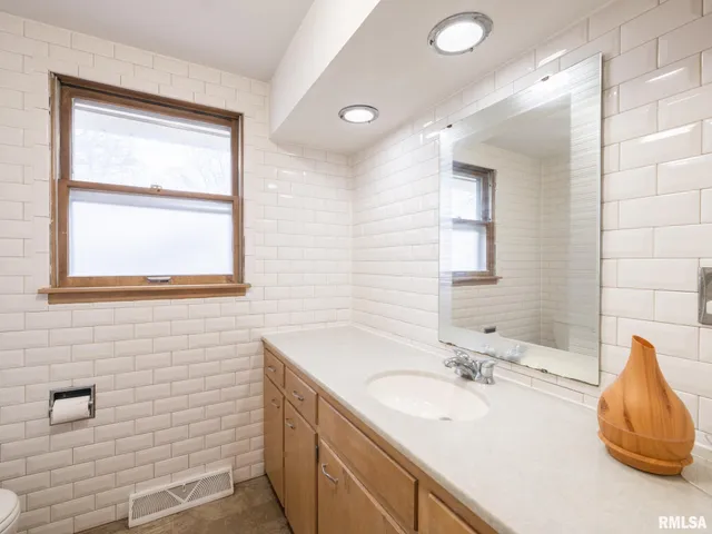 $179,900 | 112 Caroline Street, Morton, IL 61550