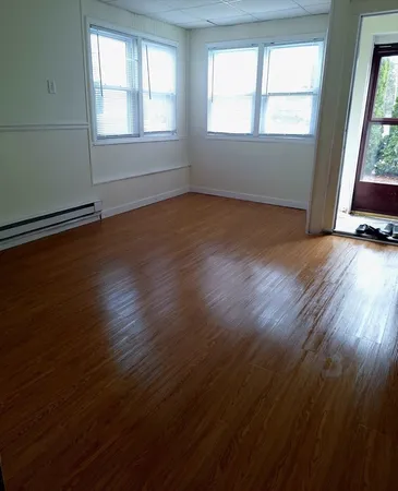 $1,900 | 1071 West Boylston Street, Unit 1, Worcester, MA 01606