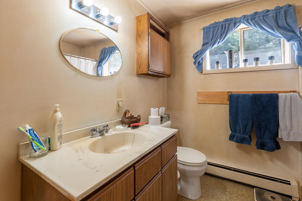 872 Garfield Road Auburn, ME 04210 - Photo 18 of 29 Bath