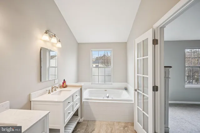 $570,000 | 4 Cheyenne Court, Burlington, NJ 08016