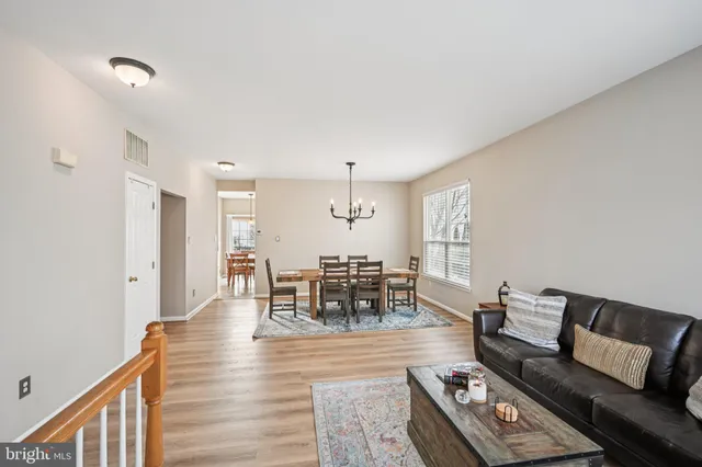 $570,000 | 4 Cheyenne Court, Burlington, NJ 08016