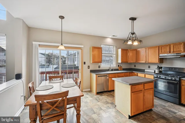 $570,000 | 4 Cheyenne Court, Burlington, NJ 08016